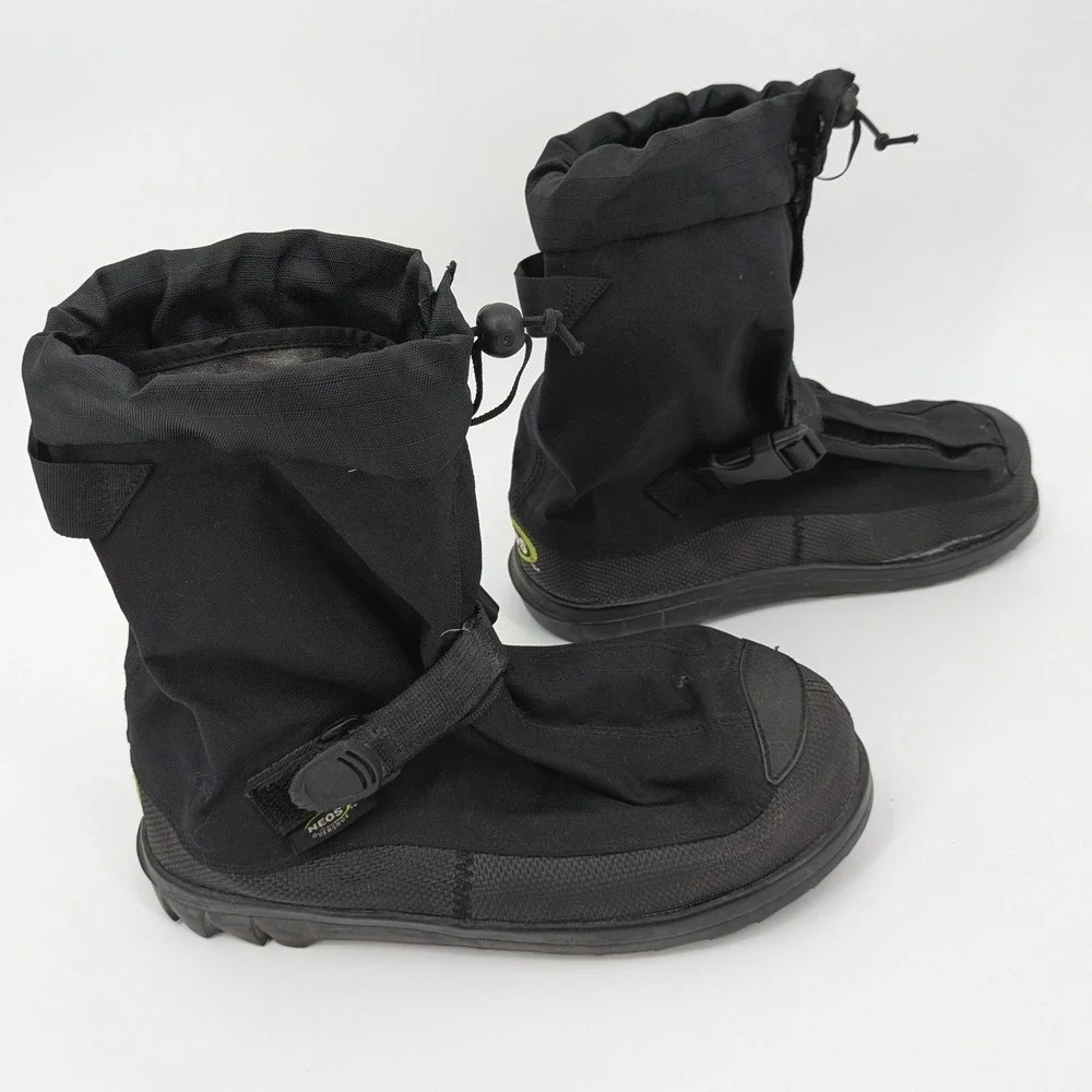 NEOS Voyager Mid Waterproof Winter Overshoes Vibram Soles Black Size M